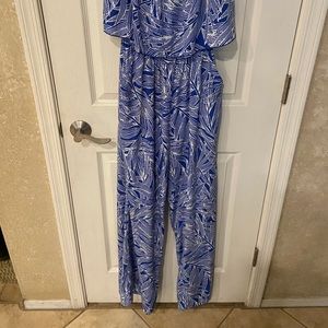 Vacation? You NEED this! NEVER BEEN WORN! Pockets!!!